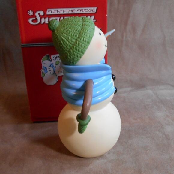 Hallmark Fun in the Fridge Snowman Talks & Sings Works 8" w/Box Christmas 2009 - Picture 6 of 12